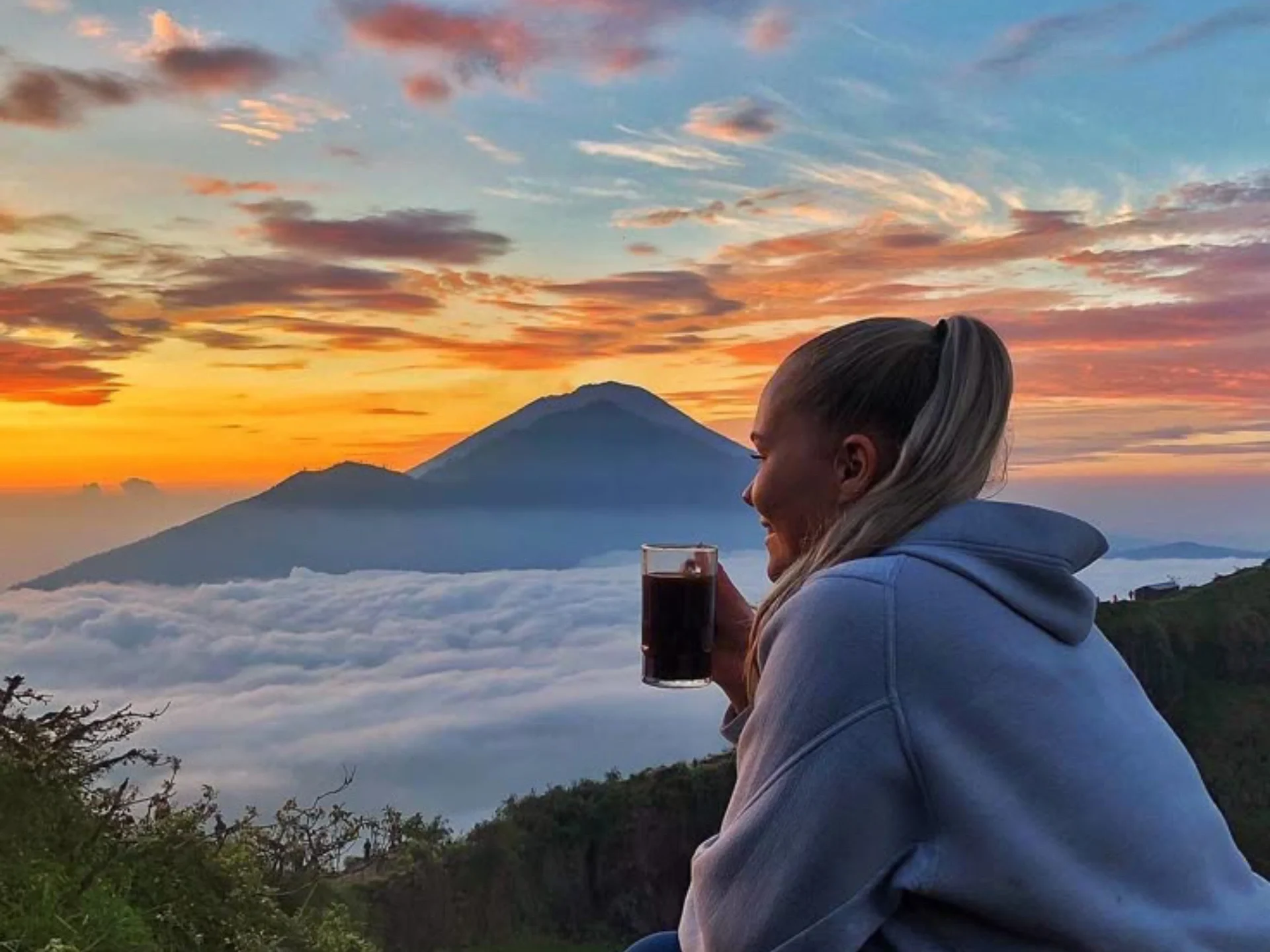 How would you start the morning_☕️🌿 _ . . Mount Batur Bali is one of the sacred mountain according to Hindu believe (2)