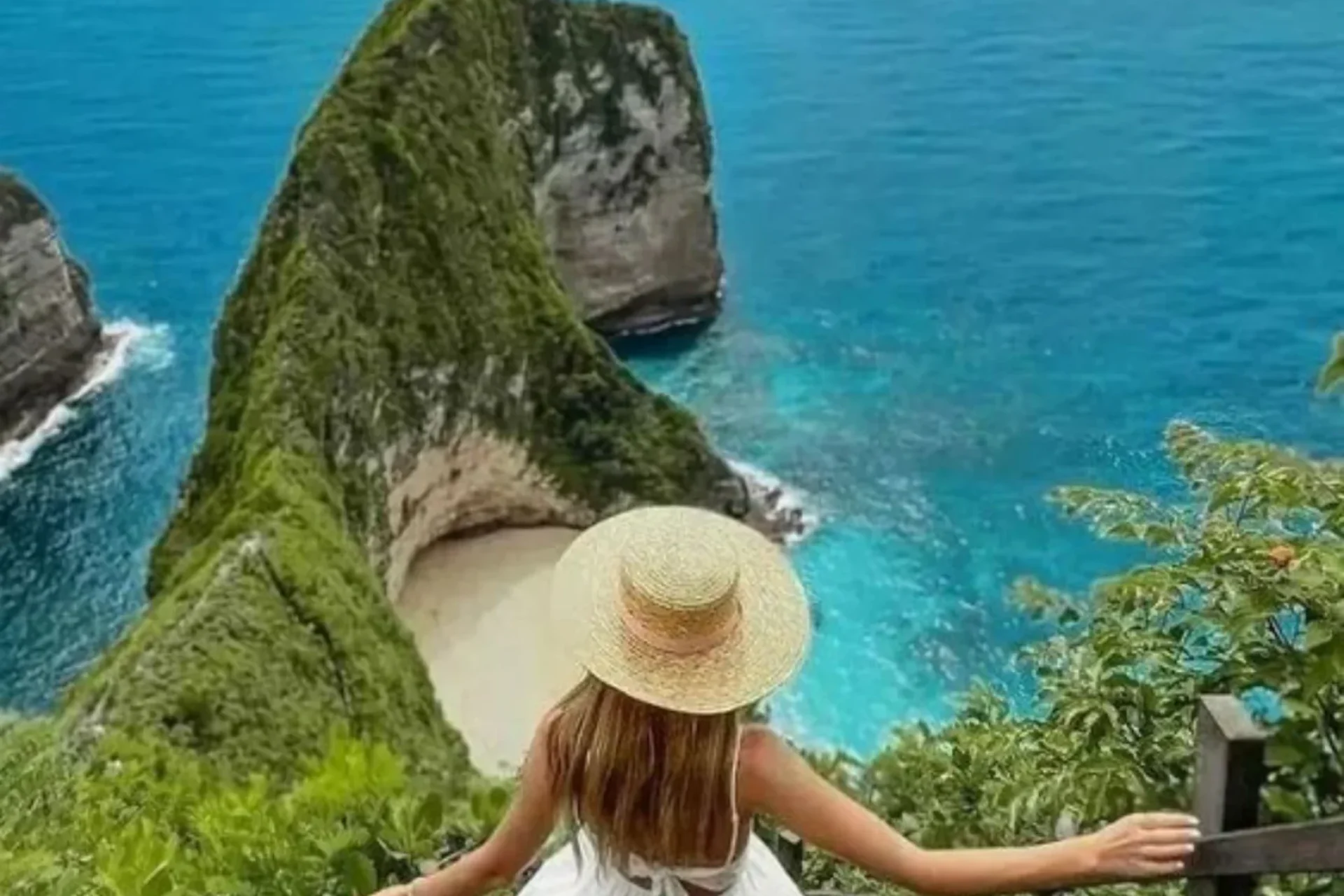 Kelingking Beach Bali